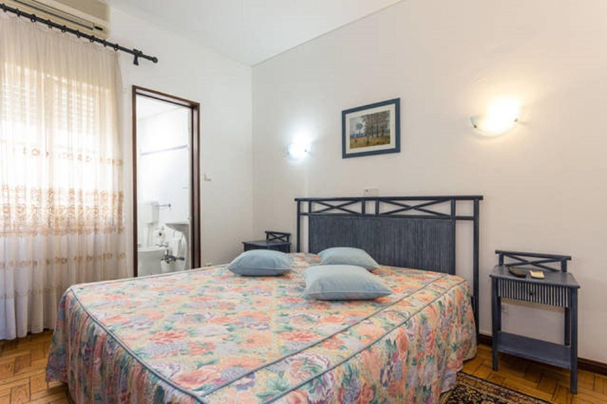 Residencial Miramar Hotell Quarteira Eksteriør bilde